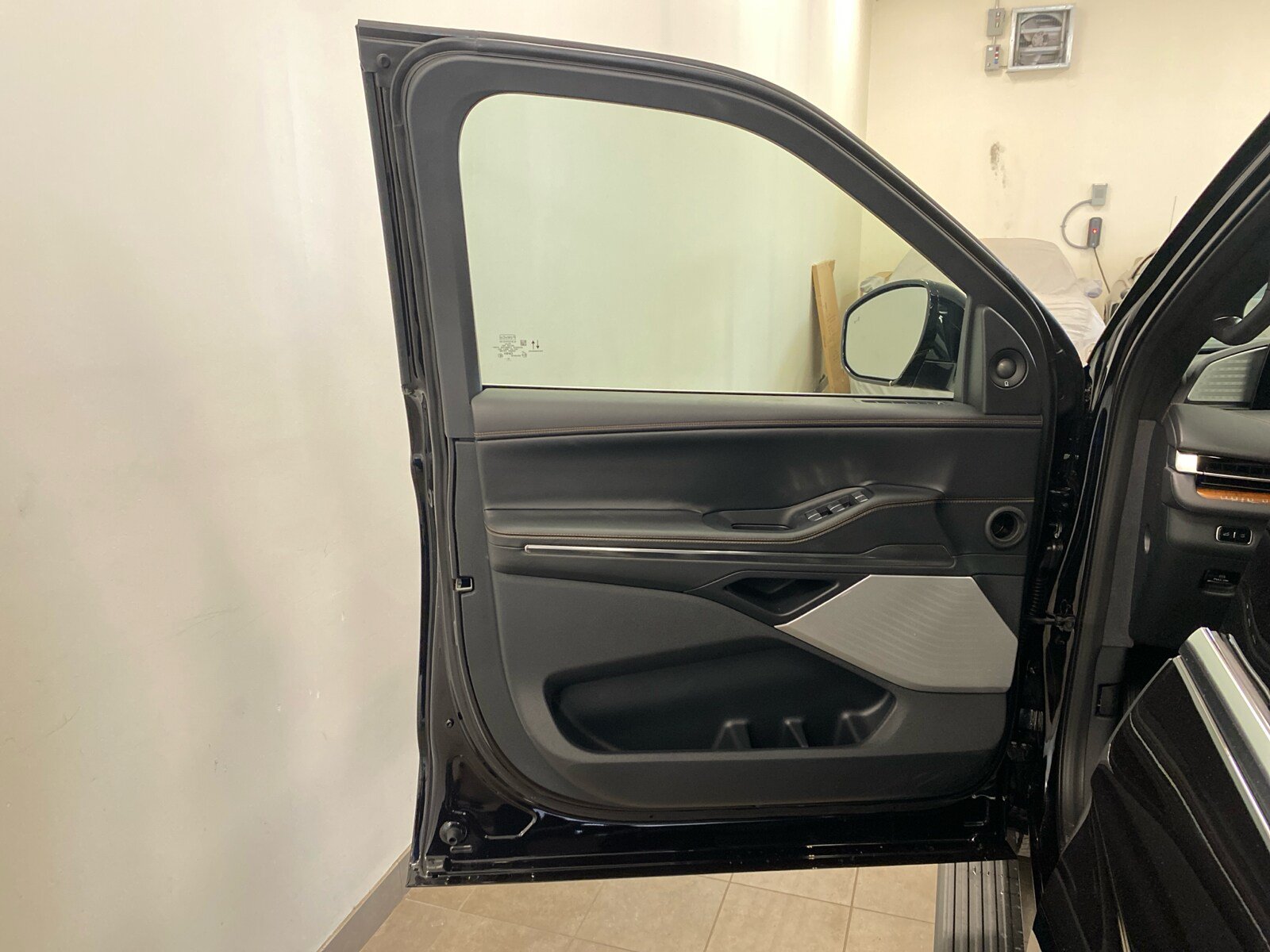 New 2026 Lincoln Navigator L Black Label AWD/4WD image 20