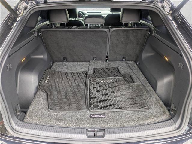 Certified 2021 Volkswagen Atlas Cross Sport SE image 6