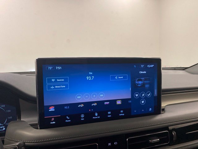 Used 2022 Lincoln Nautilus Reserve w/ Equipment Group 201A AWD/4WD image 10
