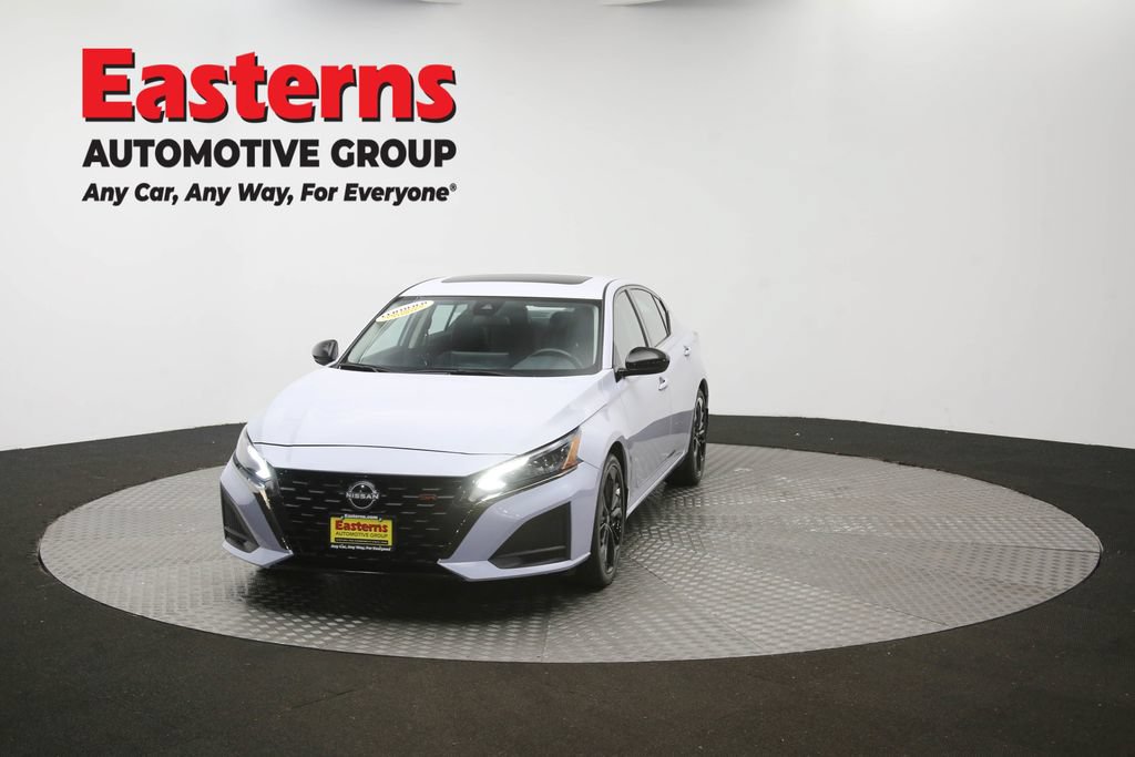 Used 2023 Nissan Altima 2.5 SR w/ SR Premium Package FWD image 55