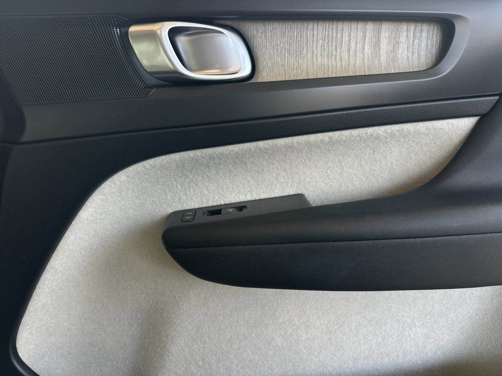 Used 2019 Volvo XC40 T5 Inscription AWD/4WD image 20