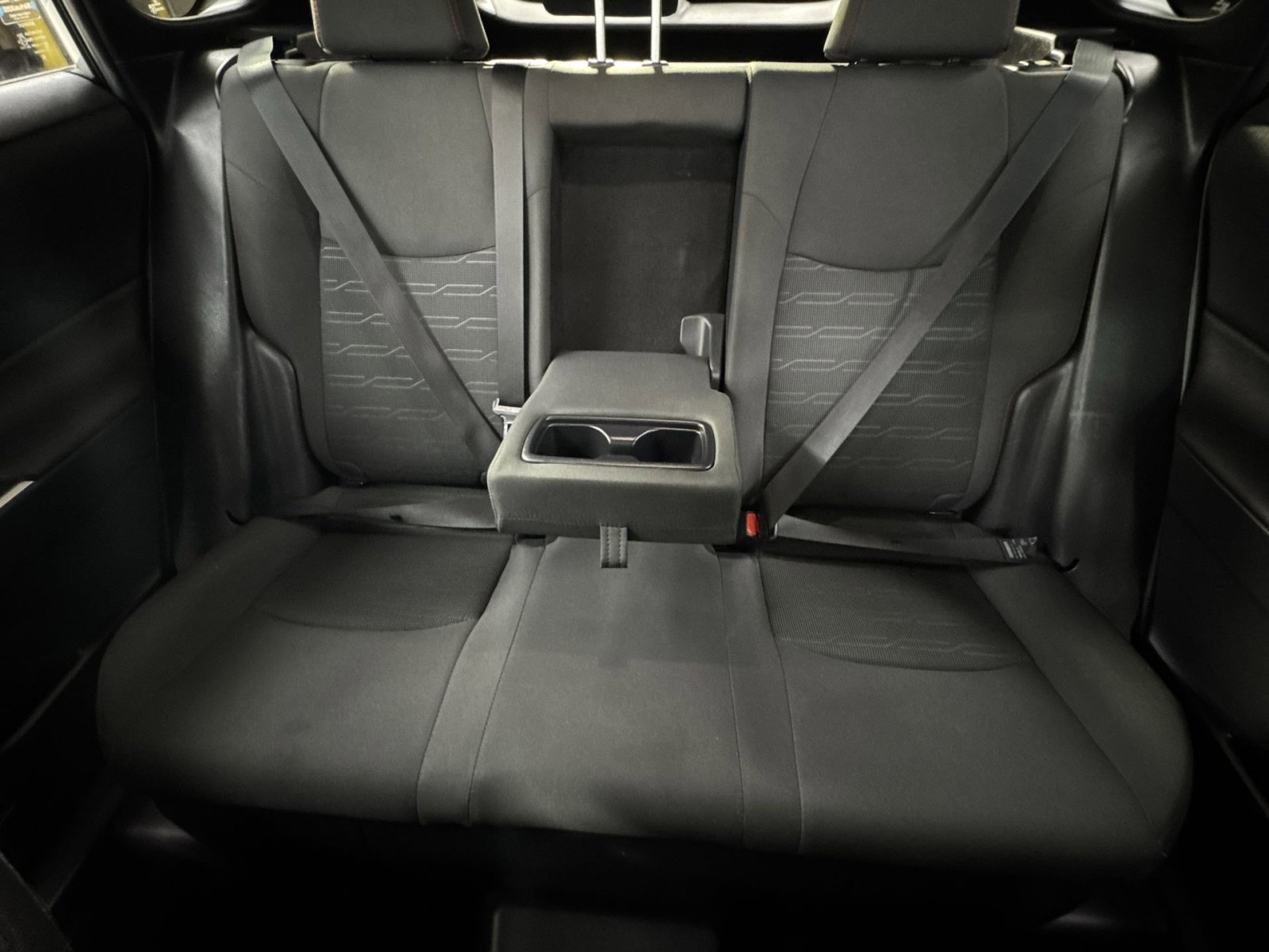 Used 2024 Toyota RAV4 SE image 5