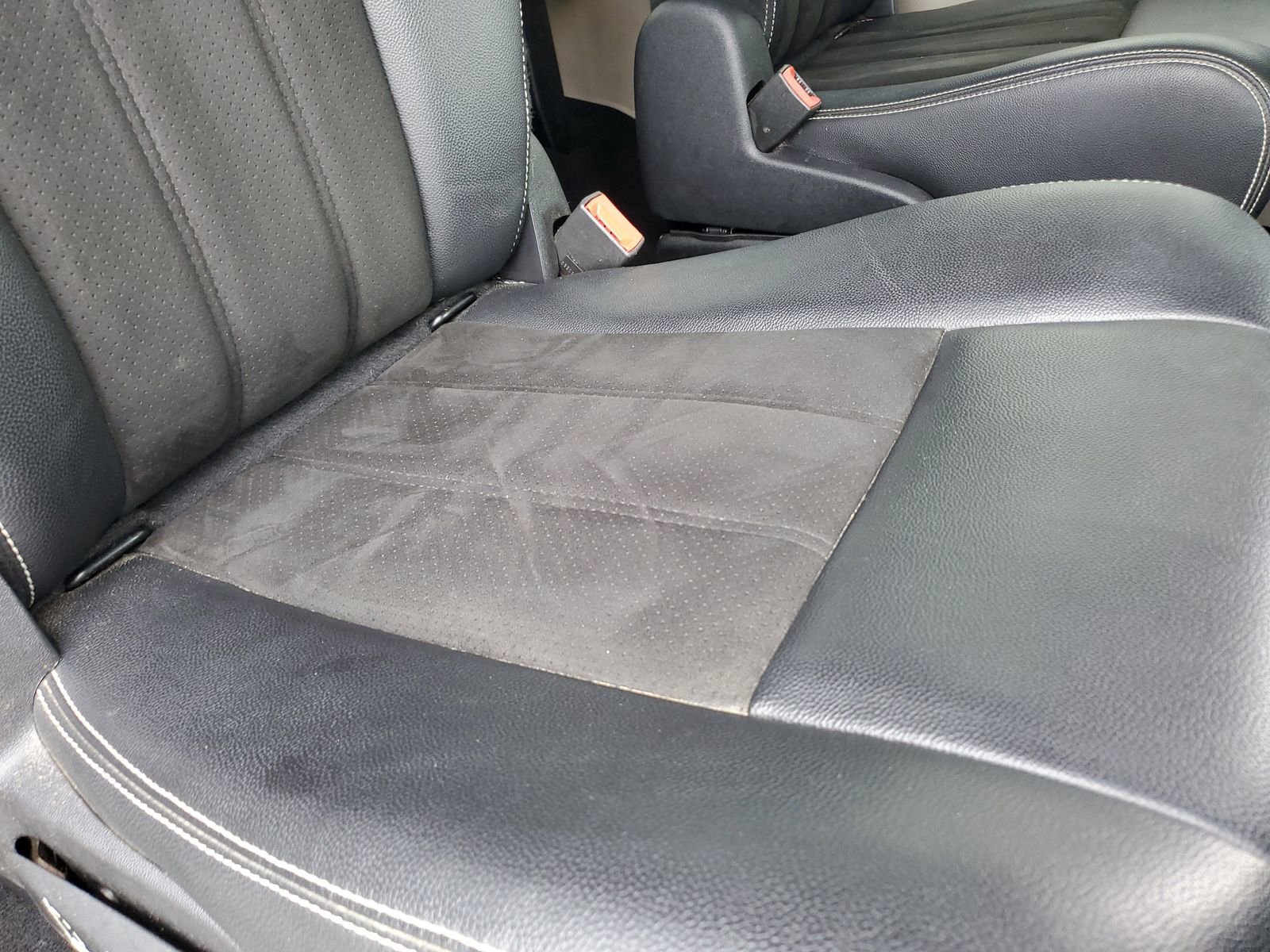 Used 2019 Dodge Grand Caravan SXT image 14