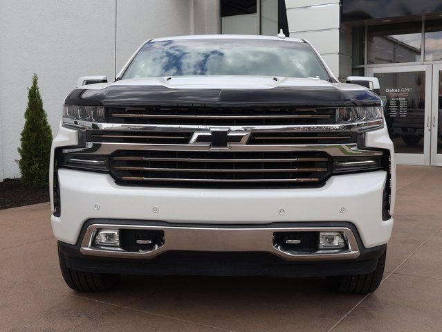 Used 2019 Chevrolet Silverado 1500 High Country w/ High Country Premium Package AWD/4WD image 3