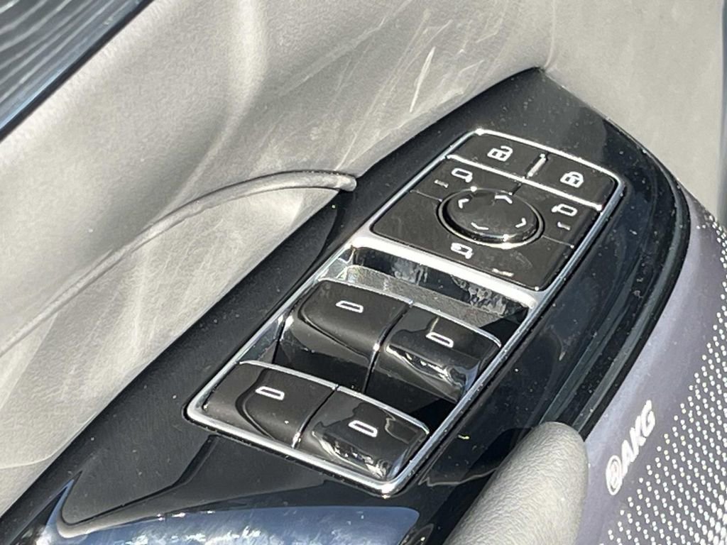 New 2026 Cadillac Lyriq V image 23