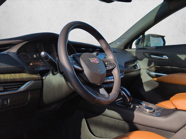 Used 2021 Cadillac XT4 Premium Luxury image 10