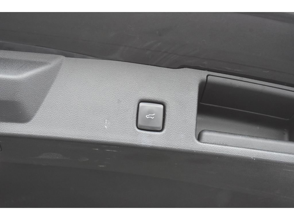 Used 2024 Ford Escape ST-Line image 14