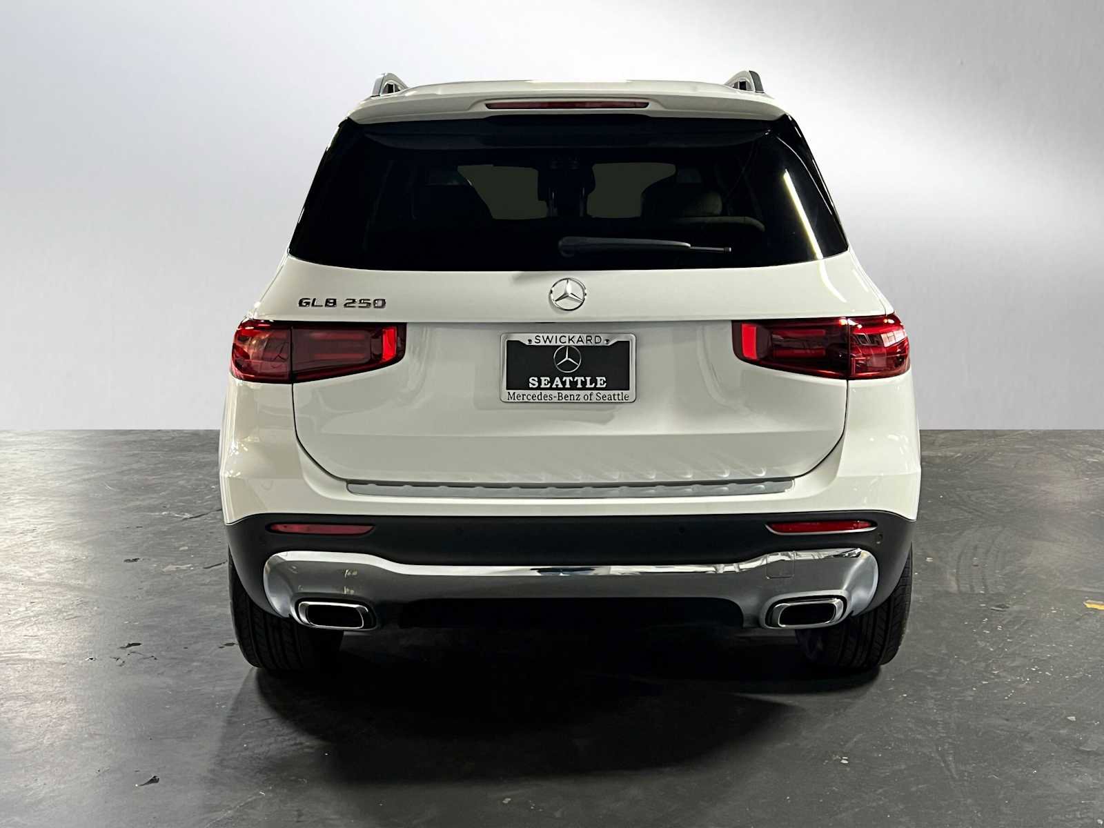 Certified 2025 Mercedes-Benz GLB 250 GLB 250 image 4