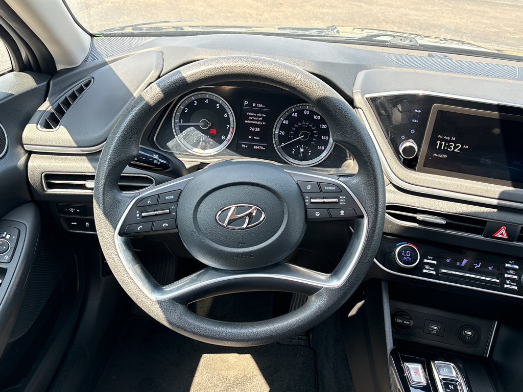 Used 2023 Hyundai Sonata SEL w/ Preferred Accessory Package FWD image 17