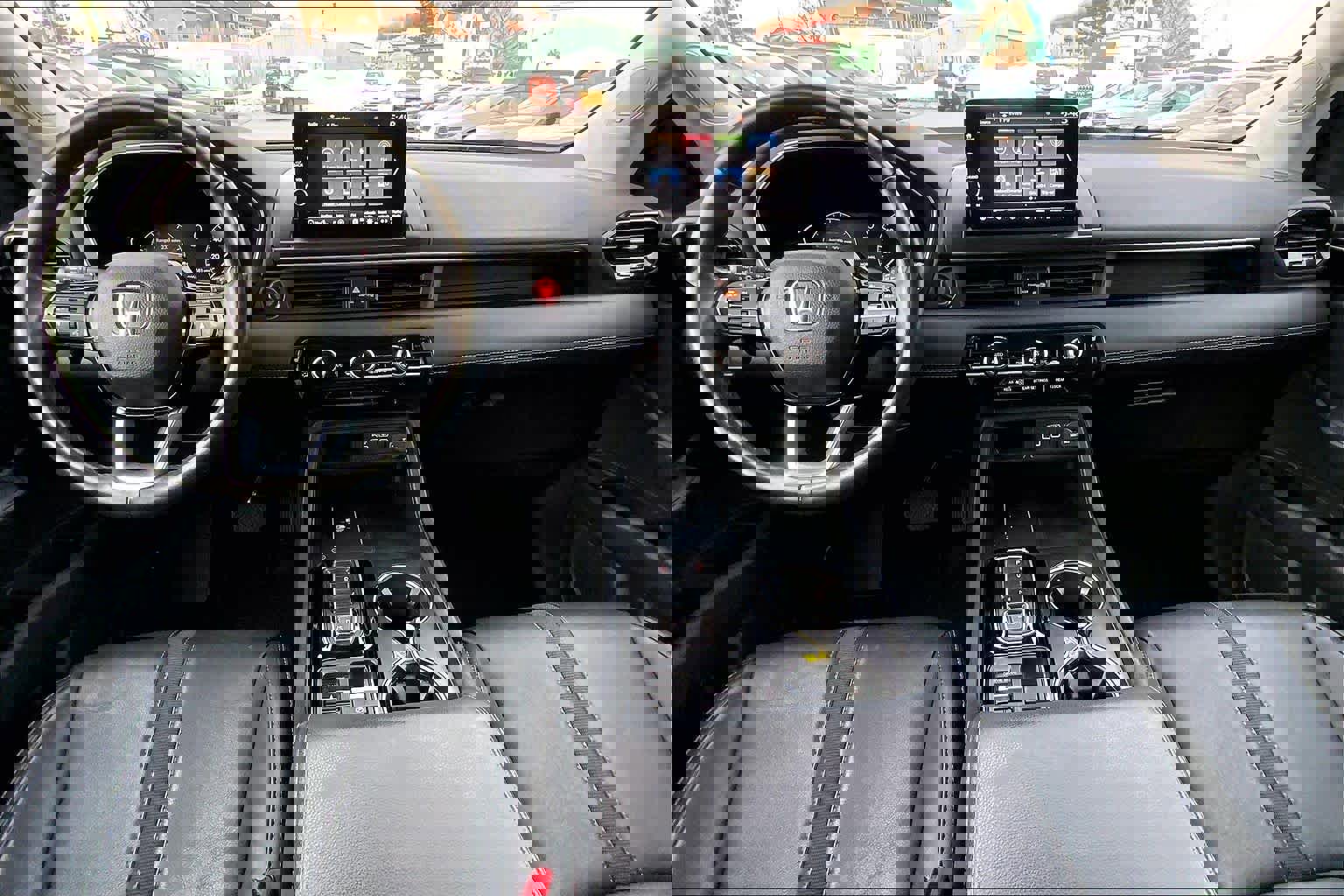 Used 2023 Honda Pilot Touring image 16