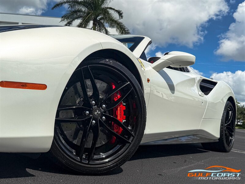 Used 2018 Ferrari 488 Spider RWD image 11