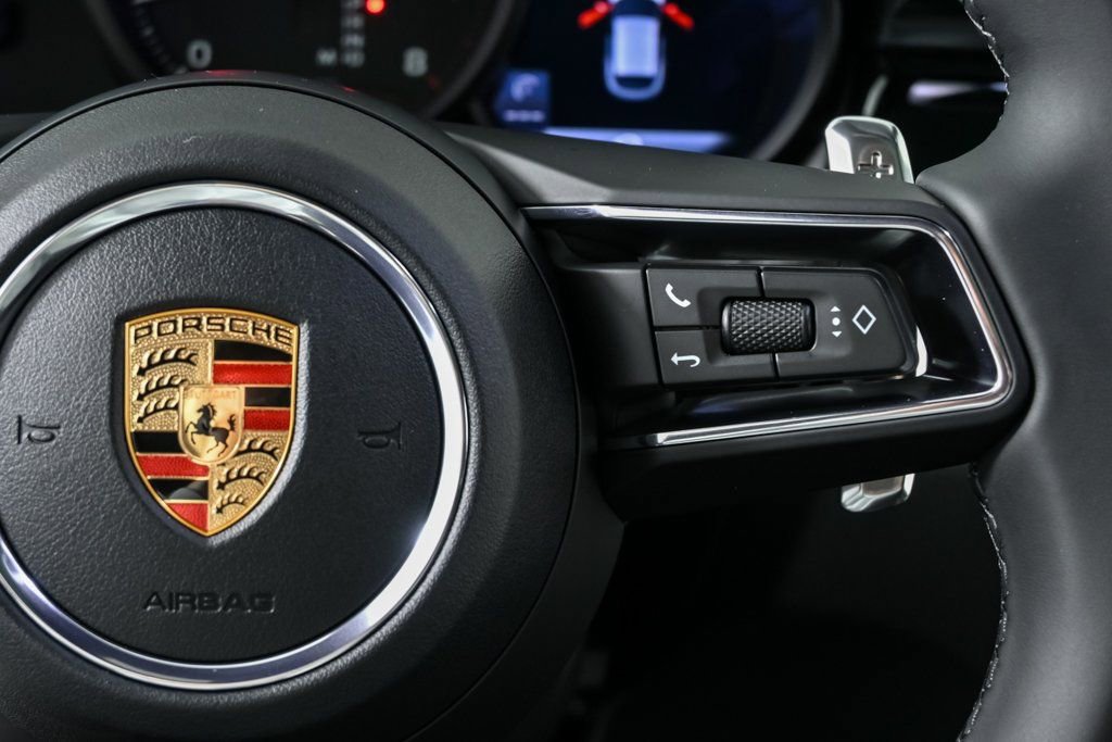 New 2026 Porsche Macan image 11