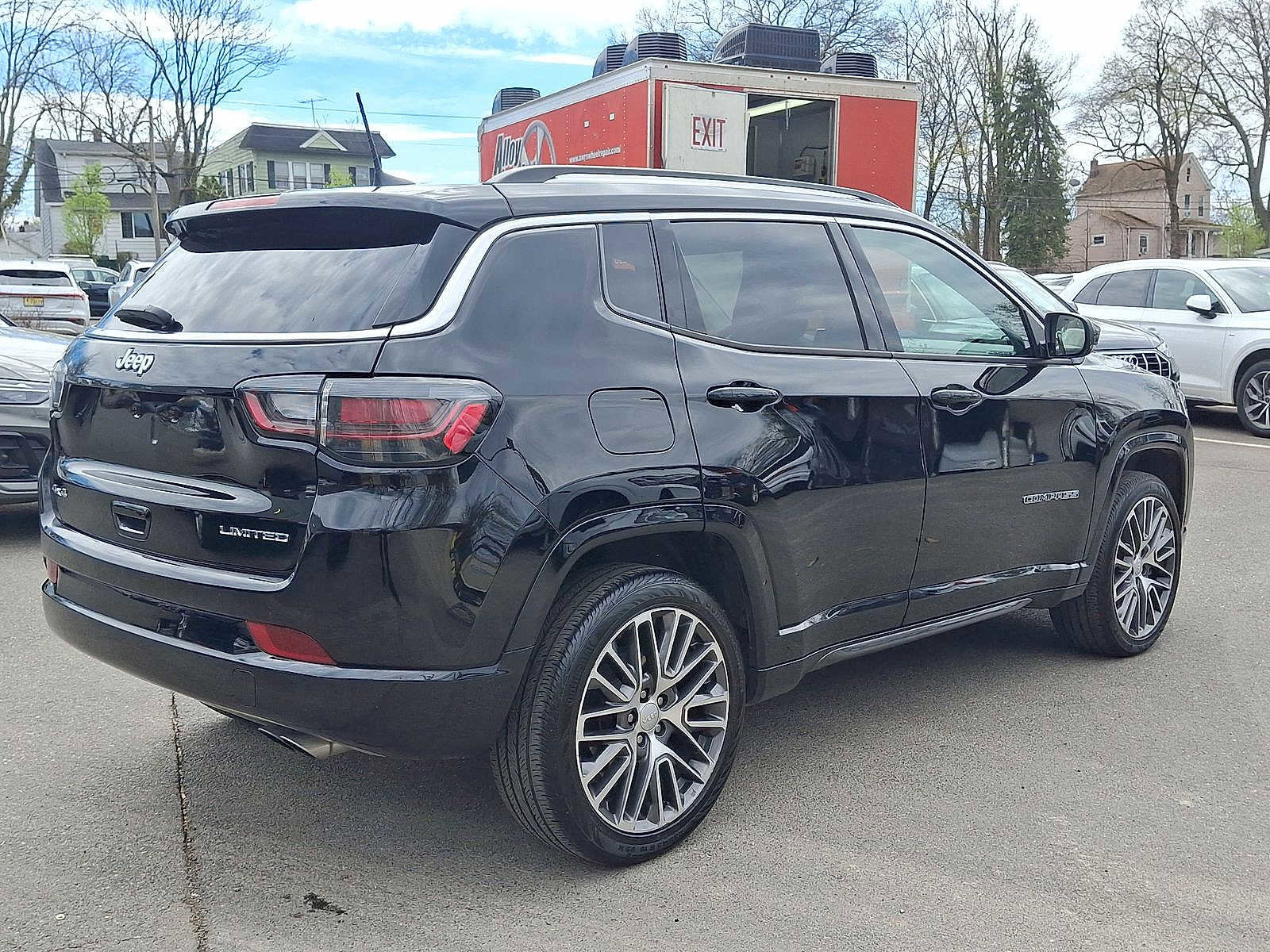 Used 2022 Jeep Compass Limited w/ Elite Group image 25