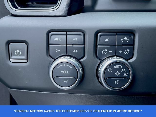 Used 2024 GMC Sierra 1500 AT4 w/ Technology Package AWD/4WD image 19