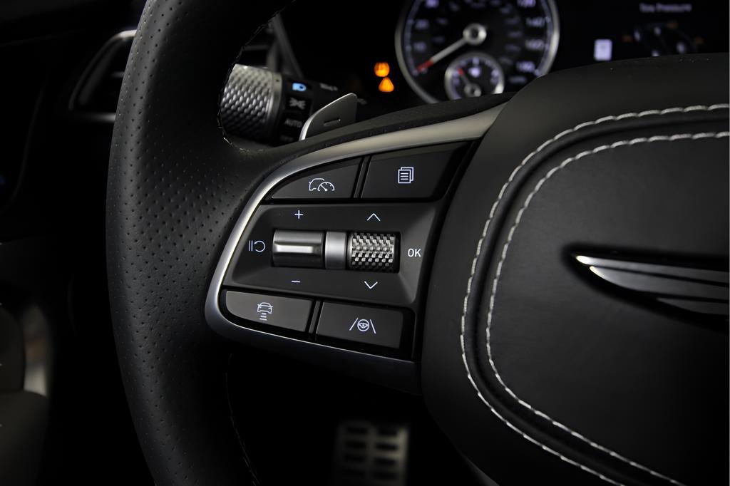 Used 2025 Genesis G70 3.3T Advanced w/ Sport Prestige Package image 24