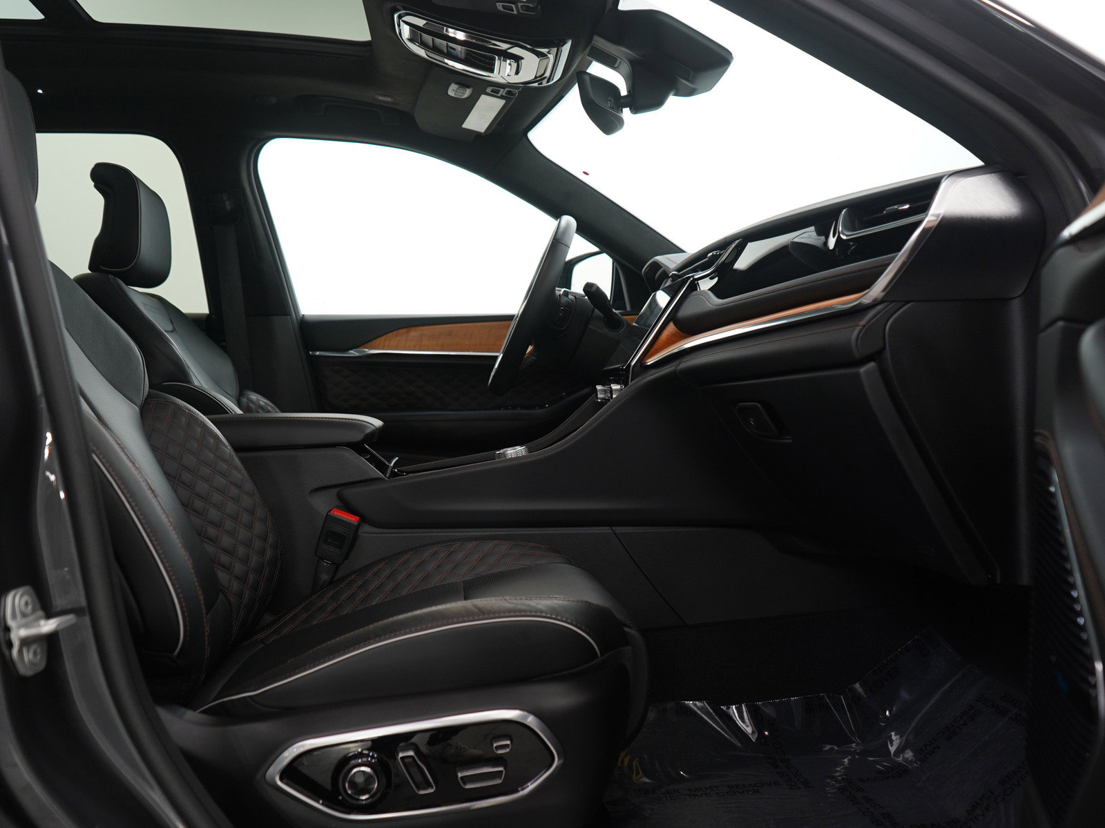 Used 2024 Jeep Grand Cherokee L Summit image 12