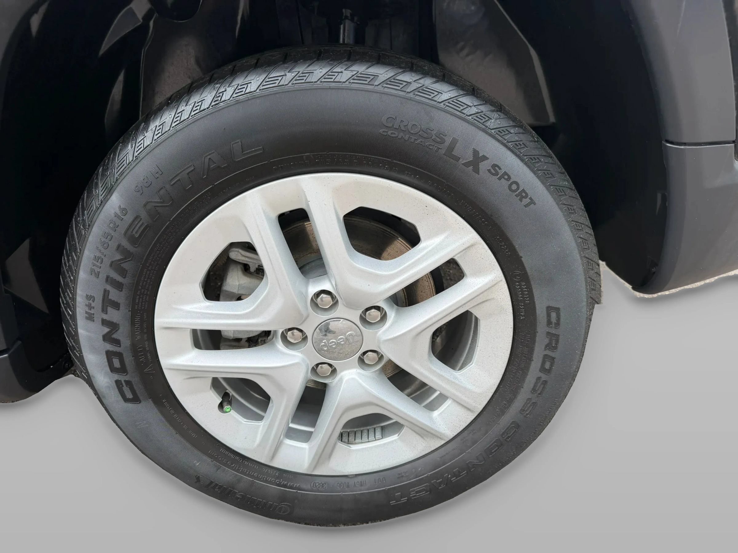 Used 2021 Jeep Compass Sport FWD image 30