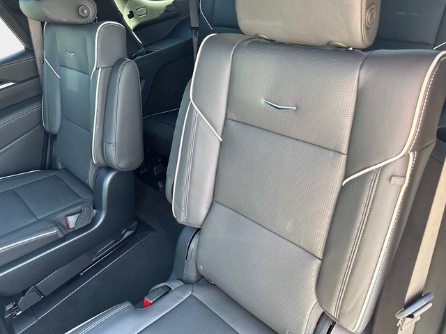 New 2026 Cadillac Escalade Luxury w/ Touring Package AWD/4WD image 14