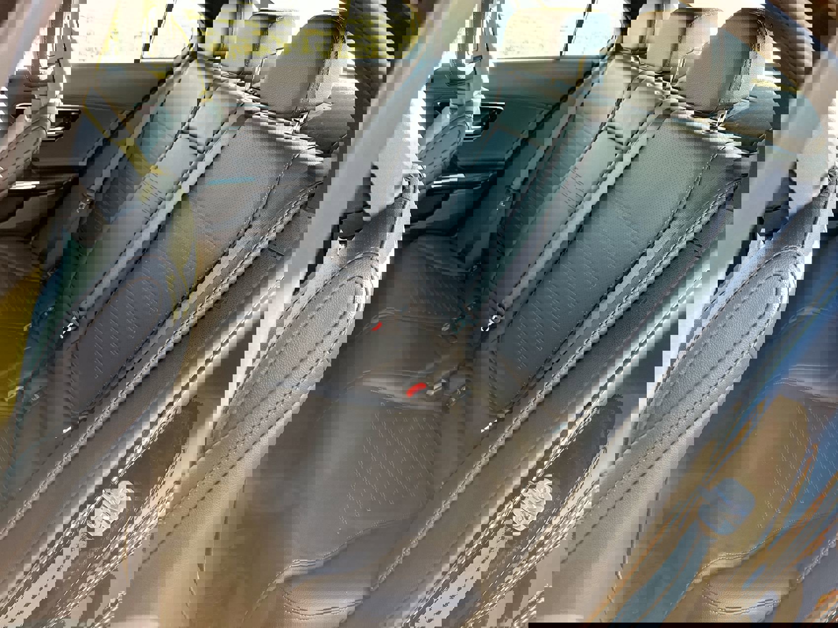 Used 2025 Mercedes-Benz C 300 4MATIC Sedan w/ AMG Line w/ Night Package image 20