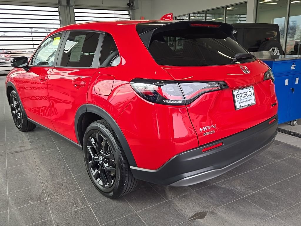 Used 2024 Honda HR-V Sport image 8