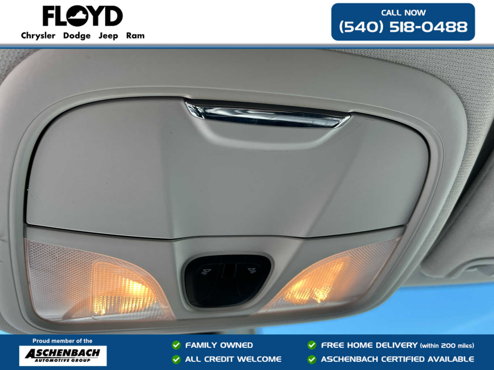 Used 2020 Jeep Cherokee Latitude Plus w/ Comfort/Convenience Group AWD/4WD image 19