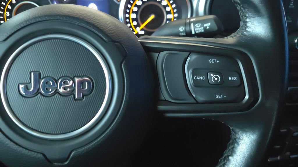 Used 2021 Jeep Gladiator Sport AWD/4WD image 27