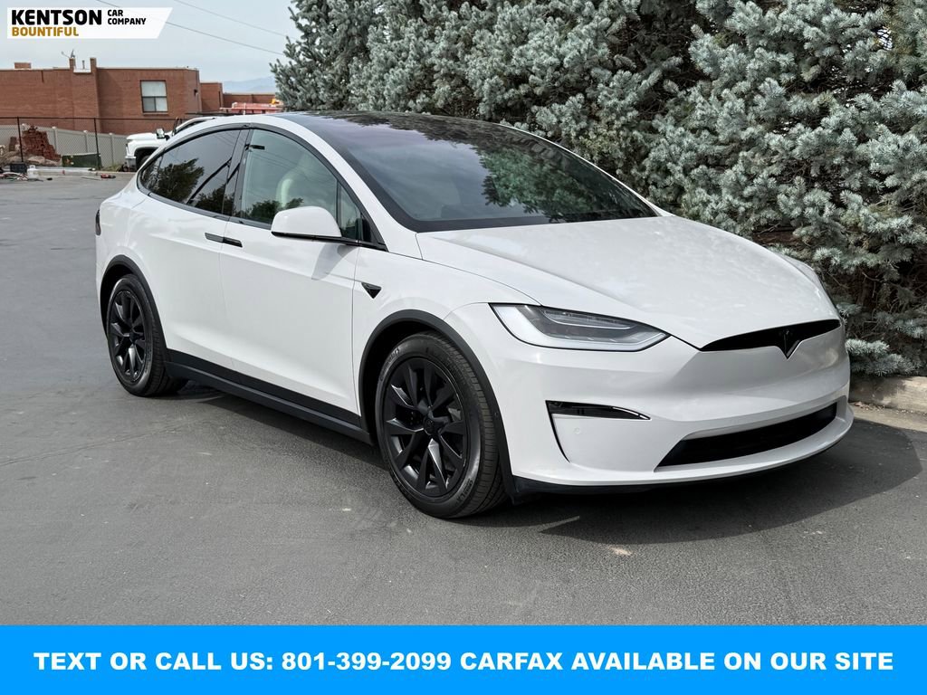 Used 2023 Tesla Model X image 12