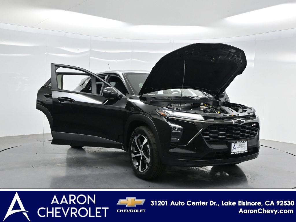 New 2026 Chevrolet Trax RS w/ Sunroof Package FWD image 47