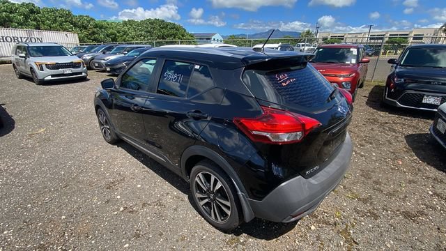 Used 2018 Nissan Kicks SR FWD image 3