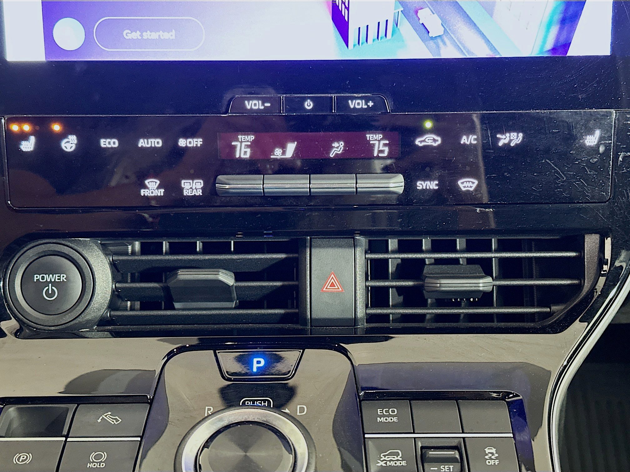 Used 2024 Toyota bZ4X XLE w/ Weather Package AWD/4WD image 24