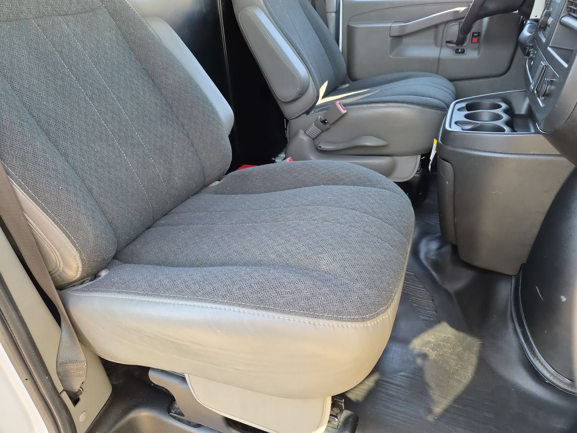 Used 2025 Chevrolet Express 2500 w/ Driver Convenience Package RWD image 25