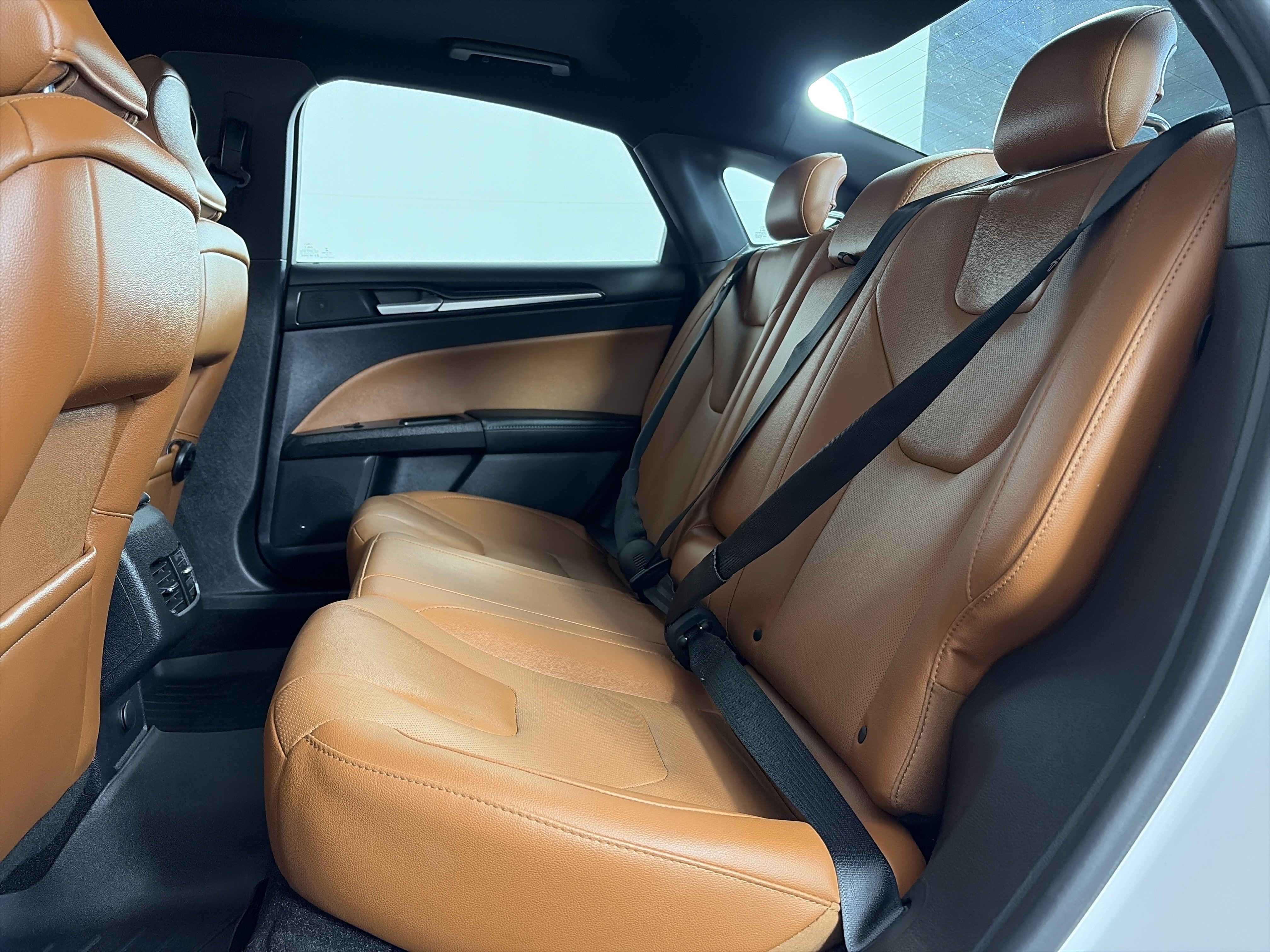 Used 2019 Ford Fusion Titanium FWD image 7