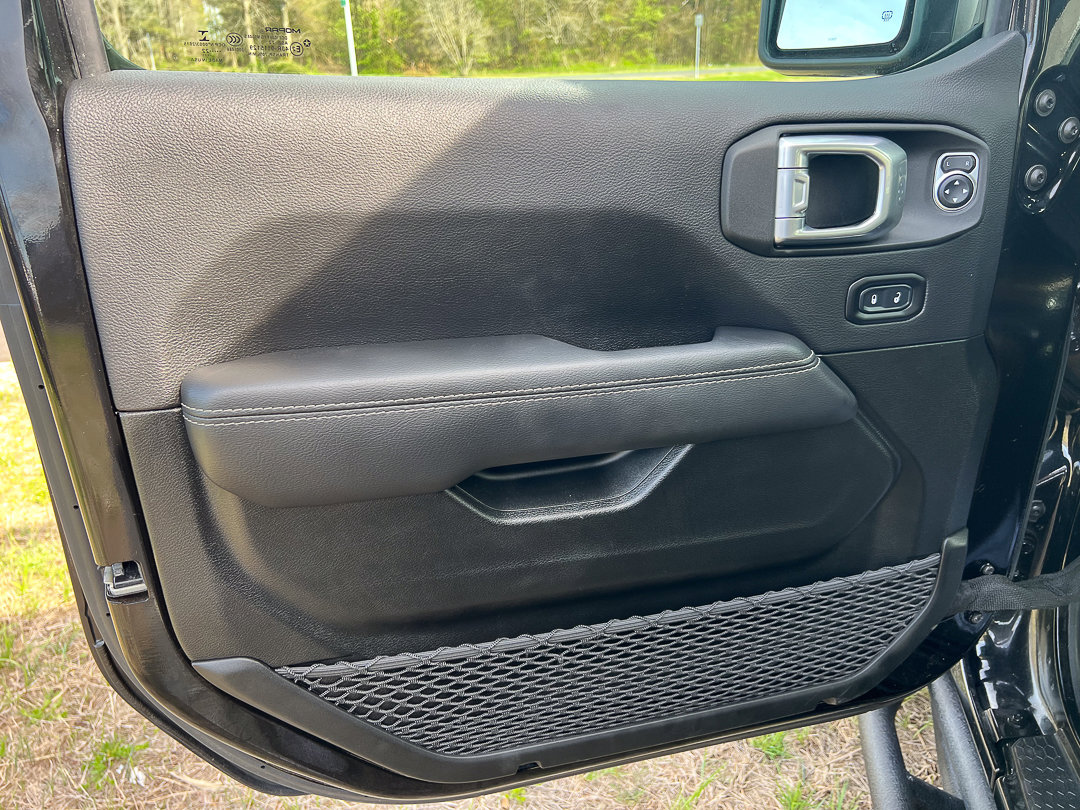 Used 2022 Jeep Wrangler Rubicon w/ Cold Weather Group image 12