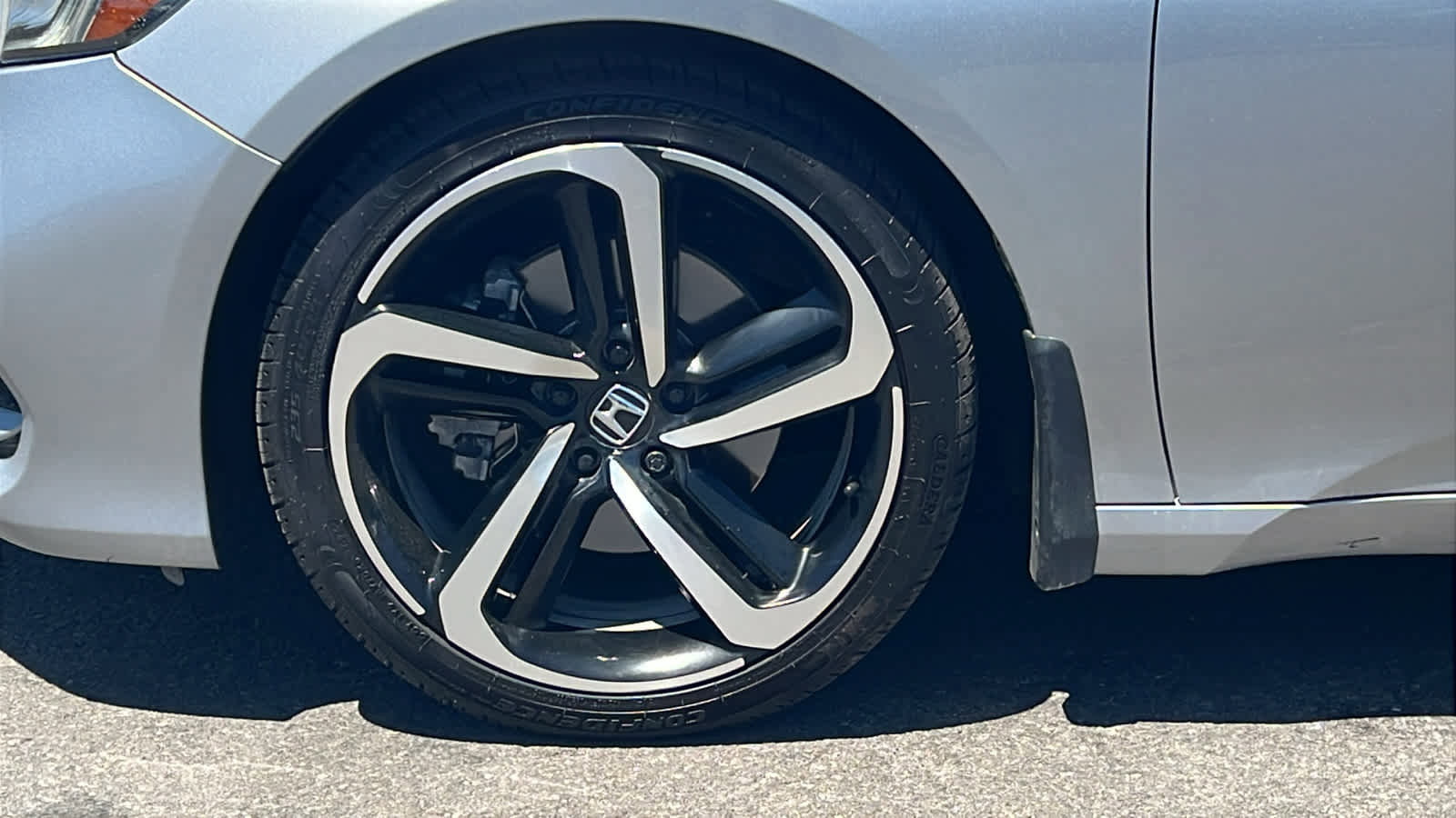 Used 2020 Honda Accord Sport image 9