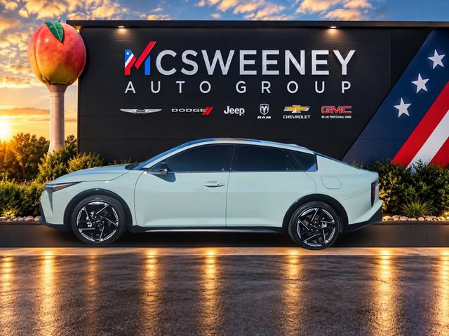 Used 2025 Kia K4 GT-Line w/ GT-Line Premium Package FWD image 2