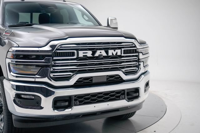 Used 2025 RAM 2500 Laramie AWD/4WD image 5