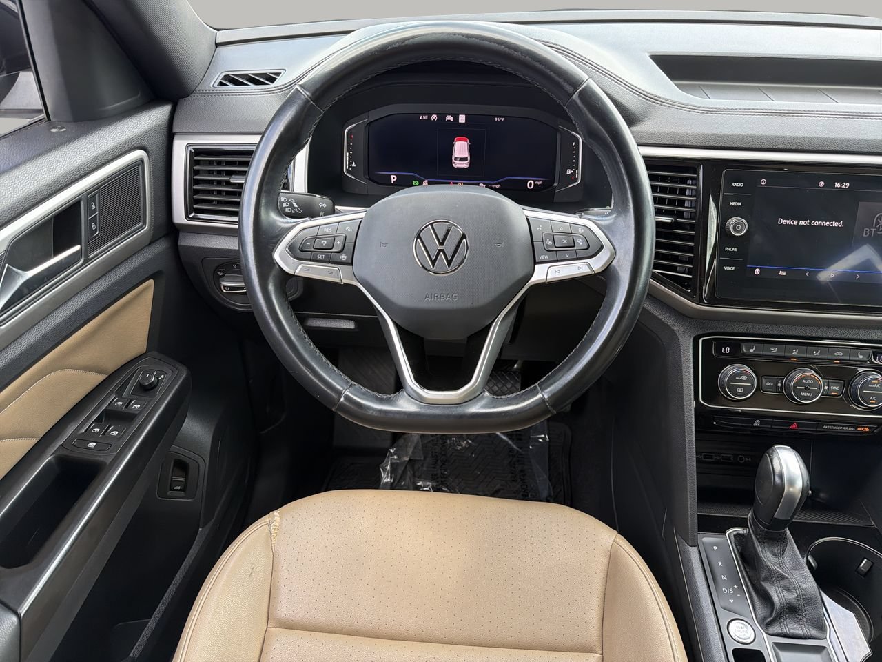 Used 2020 Volkswagen Atlas Cross Sport SEL FWD image 14