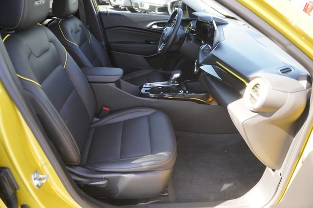 Used 2024 Chevrolet Trax ACTIV w/ Driver Confidence Package image 18