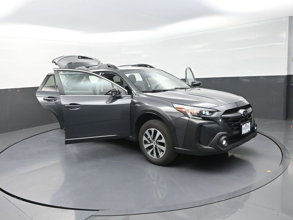 Used 2024 Subaru Outback Premium AWD/4WD image 31
