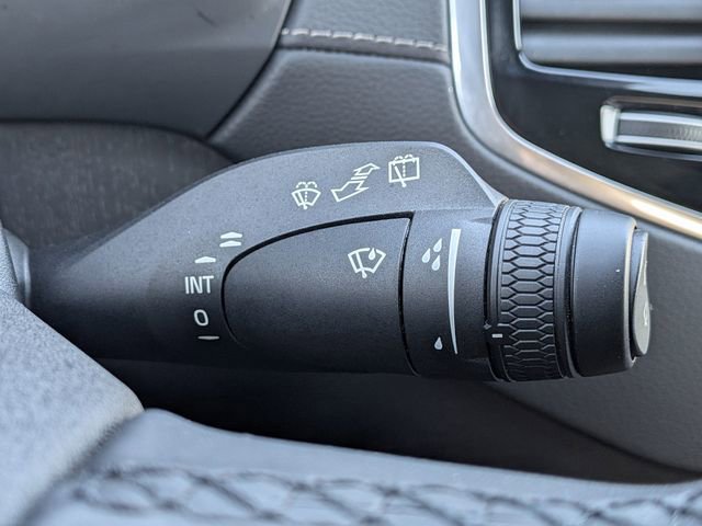 Used 2024 Volvo XC90 B6 Ultimate w/ Protection Package Premier image 26