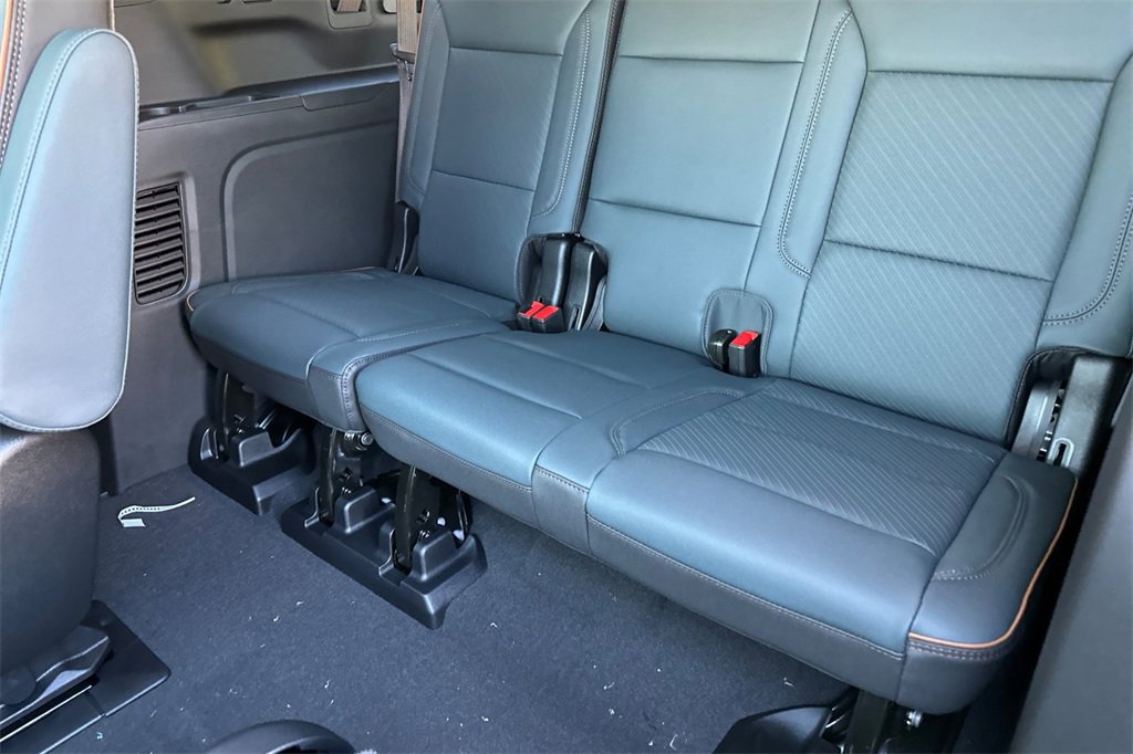 New 2026 GMC Yukon XL AT4 image 14