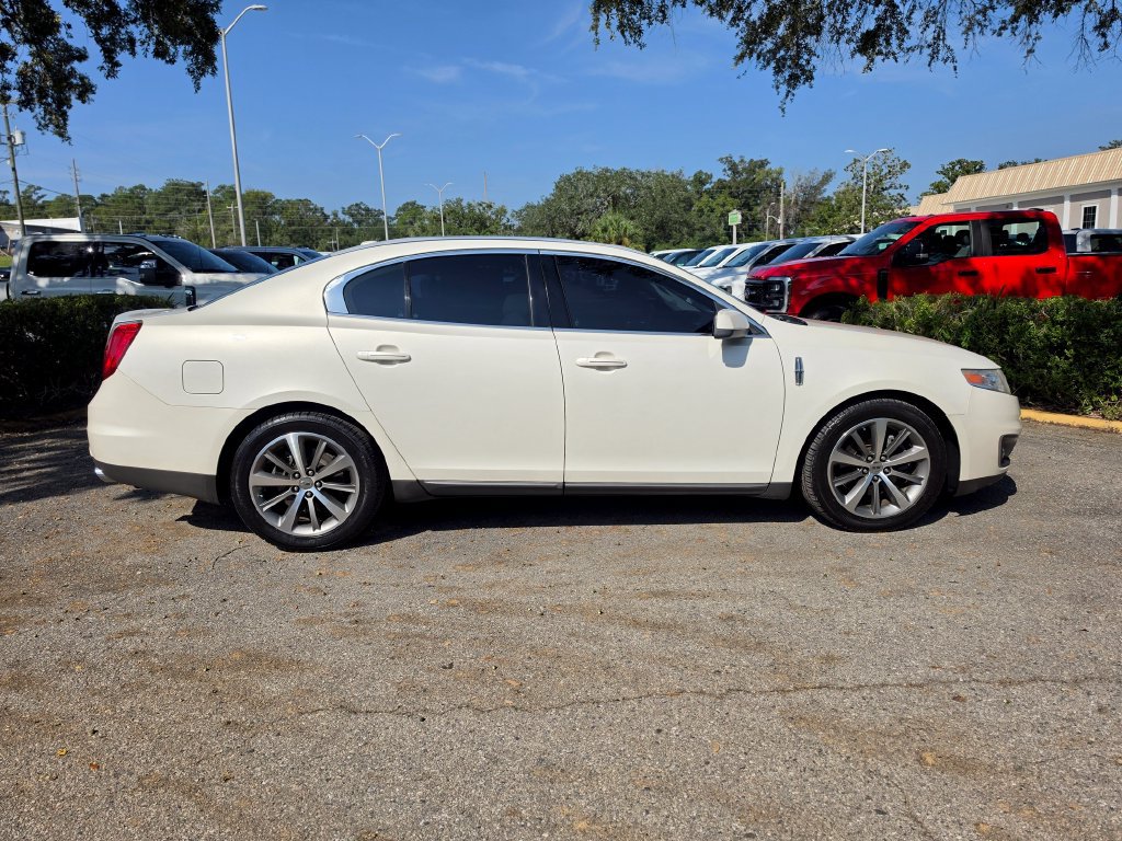 Used 2009 Lincoln MKS FWD image 4