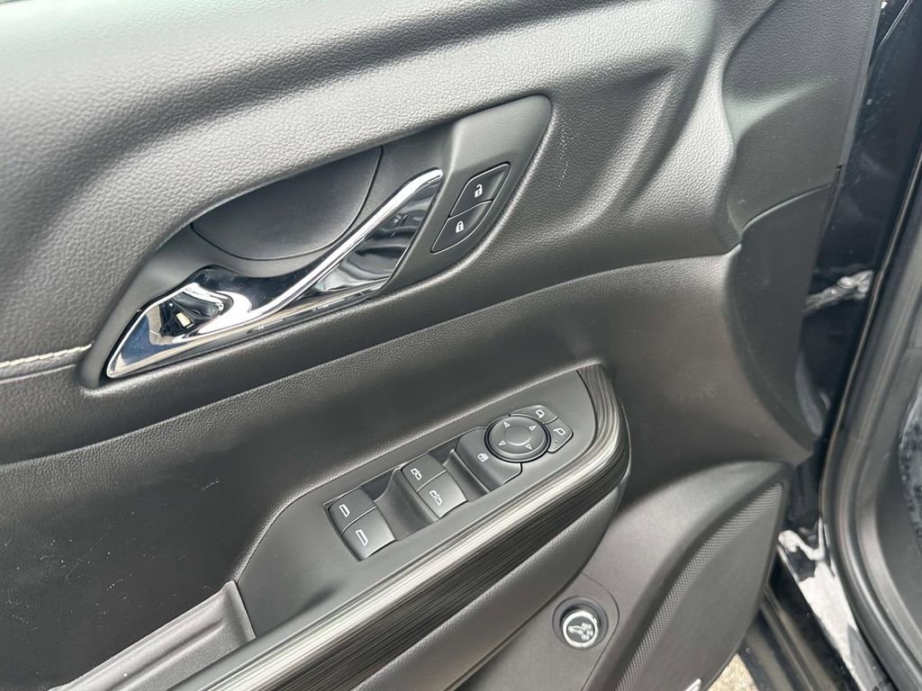 Certified 2023 GMC Acadia SLT w/ Elevation Edition image 18