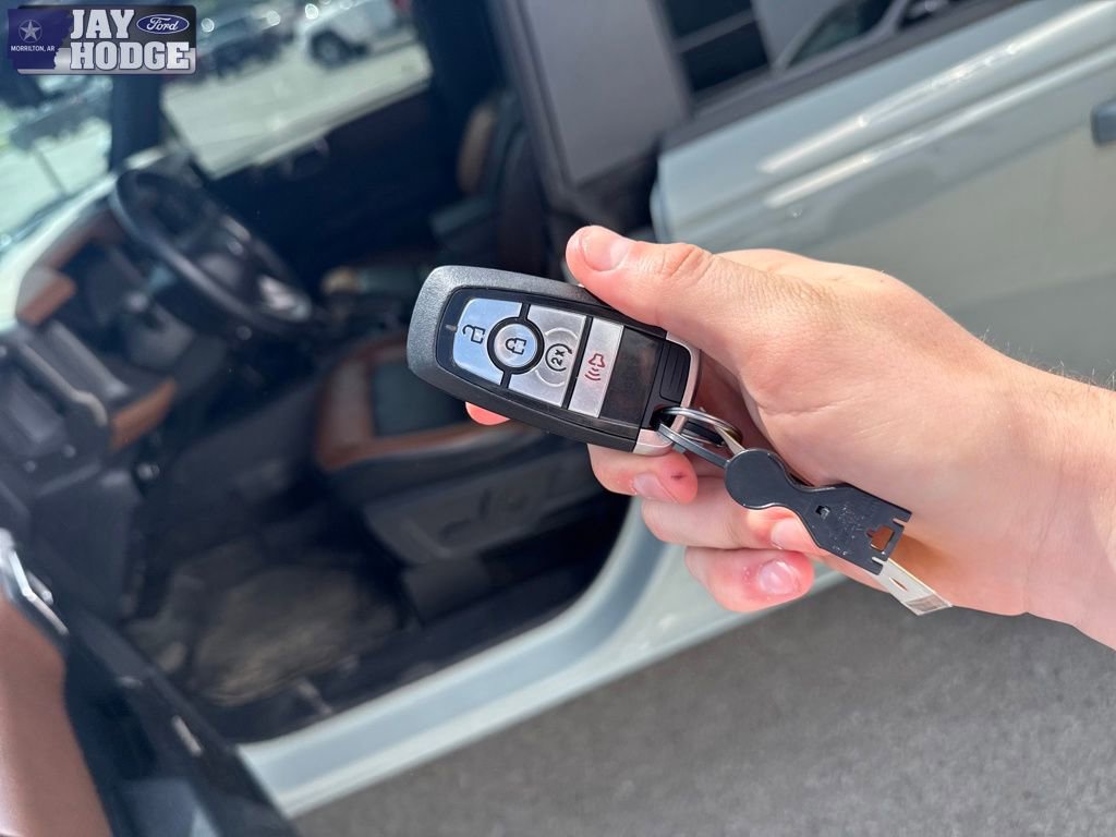 Used 2024 Ford Bronco Outer Banks image 28