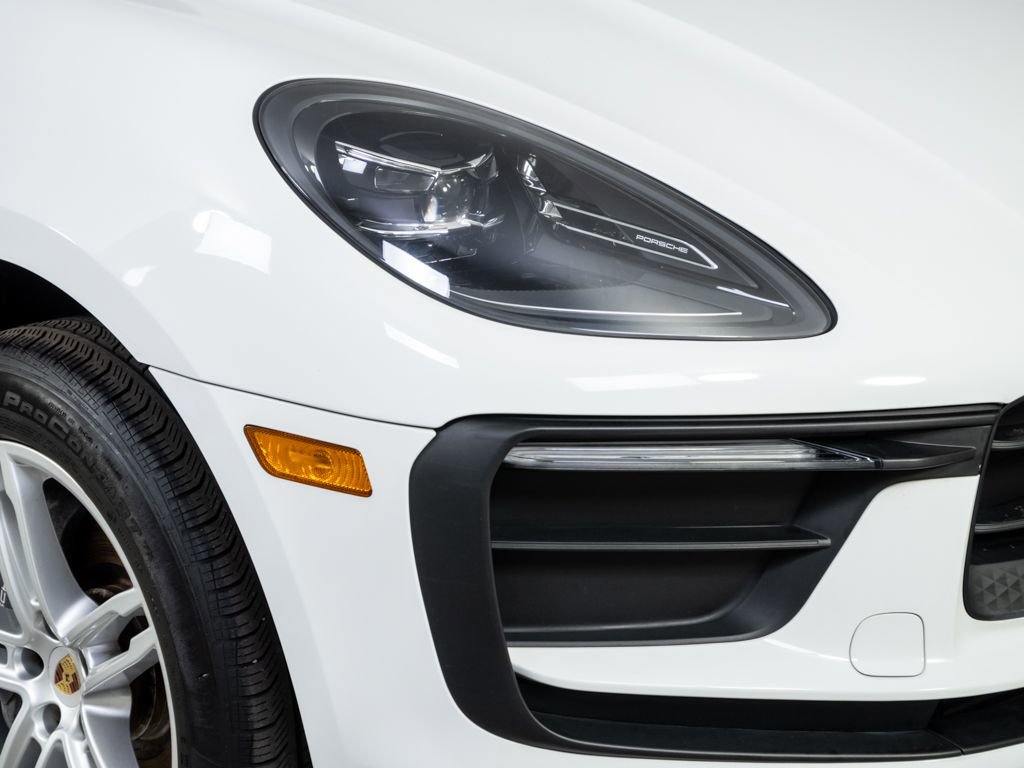 Certified 2023 Porsche Macan Turbo image 38