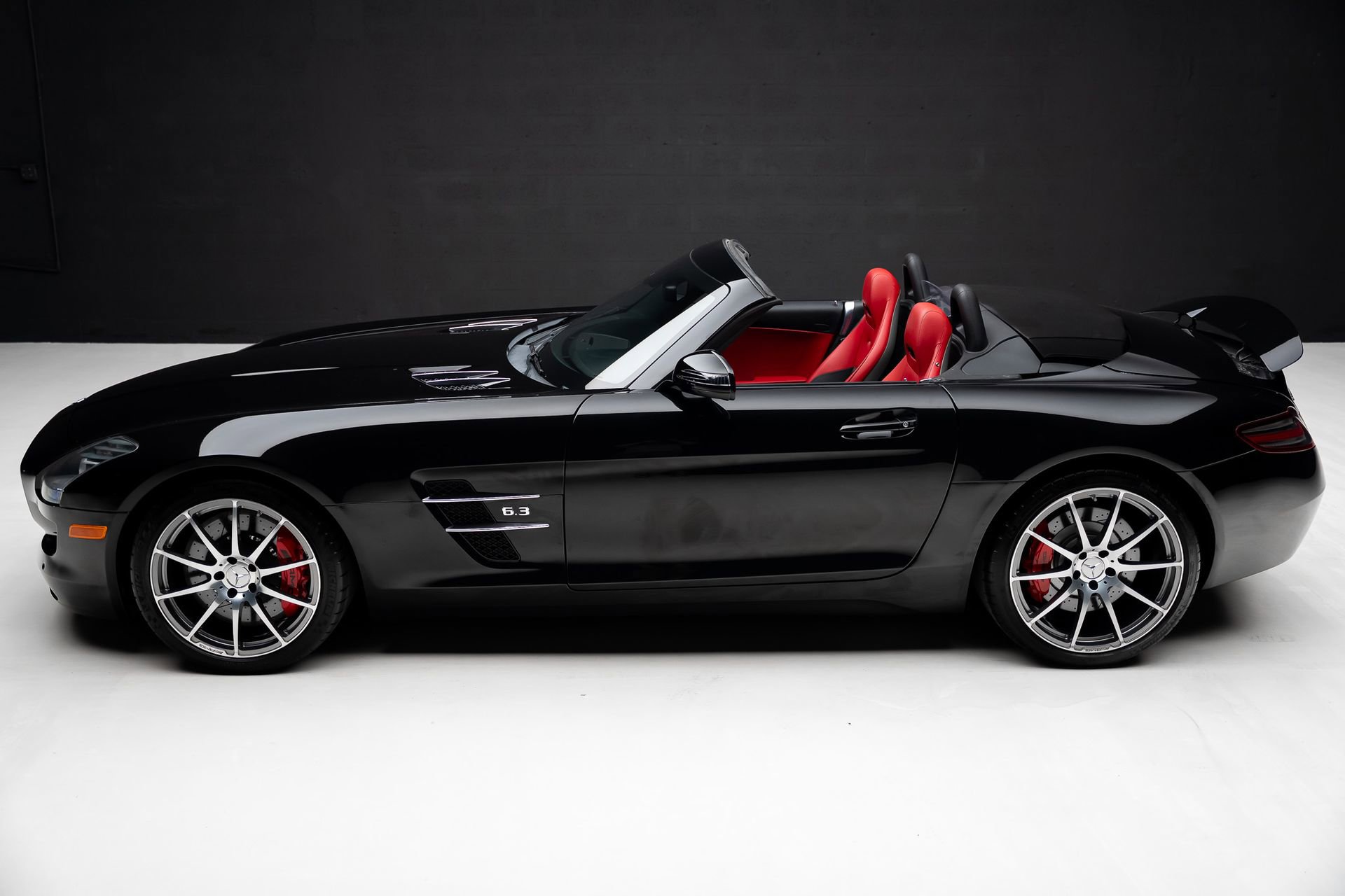 Used 2012 Mercedes-Benz SLS AMG Roadster image 19