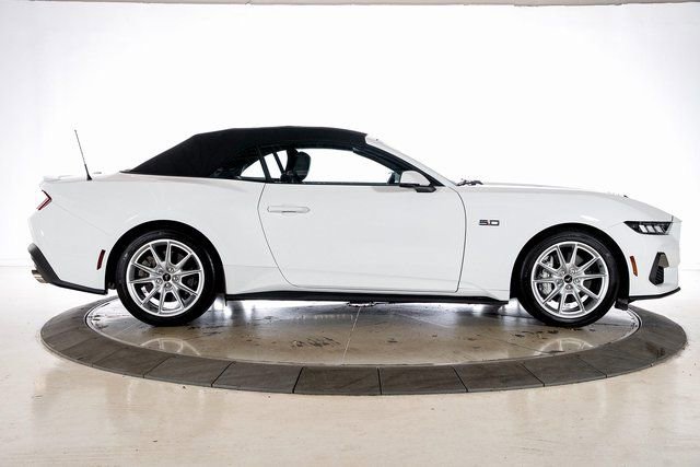 Used 2024 Ford Mustang GT Premium image 7