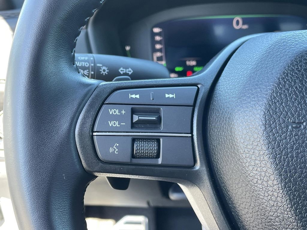 Used 2025 Honda Accord Sport image 33