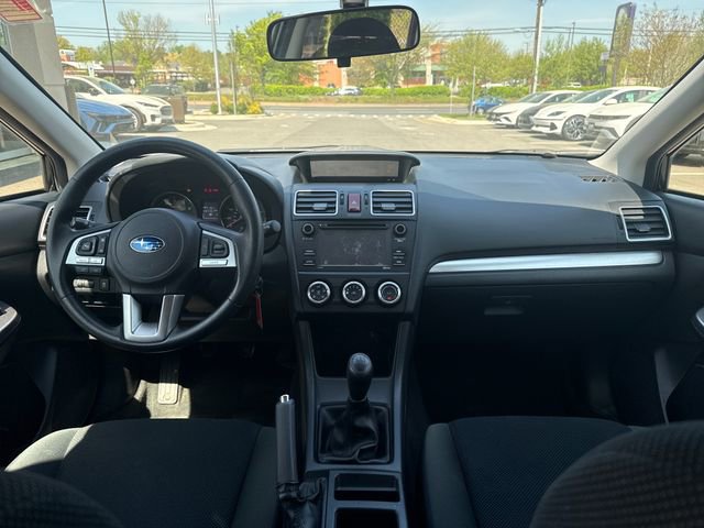 Used 2017 Subaru Crosstrek 2.0i AWD/4WD image 12