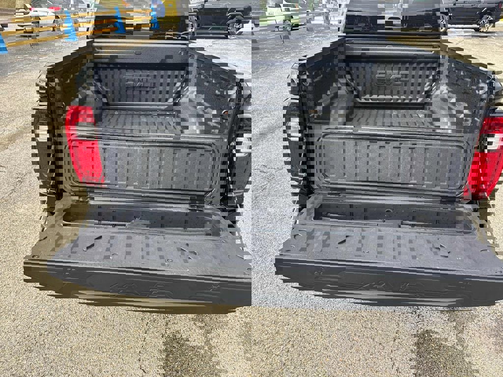 New 2026 GMC Canyon AT4X image 30